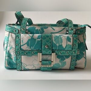 New without tags Guess bag